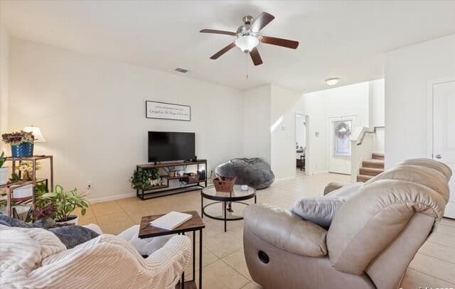 4-bedroom rental at 11933 Luckey Falls in San Antonio, TX — photo 4