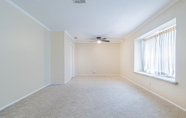 3-bedroom rental at 5714 Dan Duryea in San Antonio, TX — photo 4
