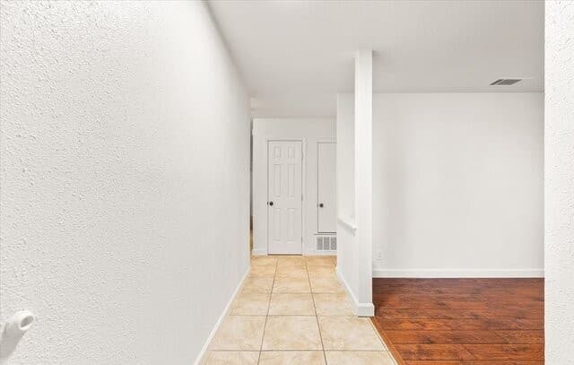 3-bedroom rental at 10703 Green Trail Dr in San Antonio, TX — photo 4