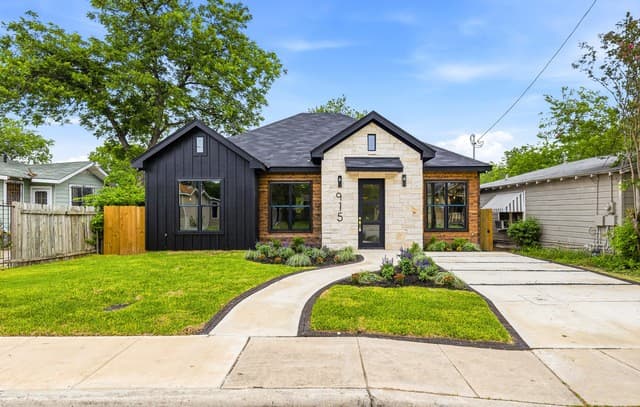 3-bedroom rental at 915 Potomac in San Antonio, TX — photo 1
