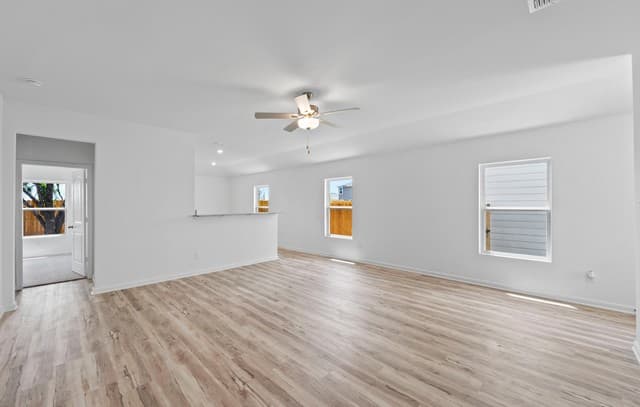 3-bedroom rental at 11519 Woodpecker Drive in San Antonio, TX — photo 4