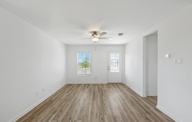 2-bedroom rental at 4451 Caracara Court in San Antonio, TX — photo 5