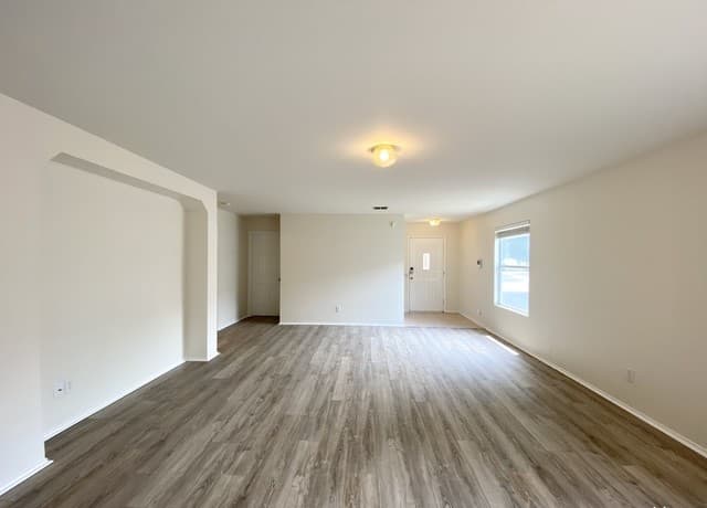 3-bedroom rental at 16511 Caballo Valley in Selma, TX — photo 5