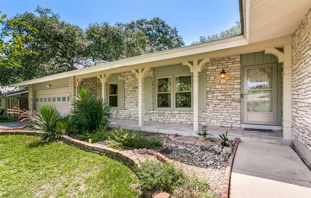 3-bedroom rental at 11630 Veradero Dr in San Antonio, TX — photo 3