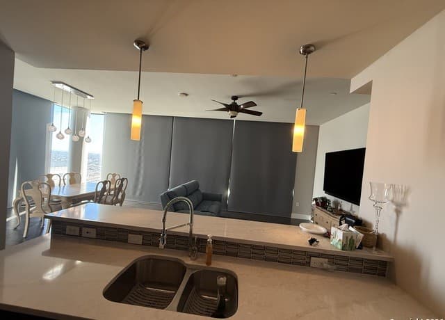 2-bedroom rental at 610 E Market Unit UNIT 2619 in San Antonio, TX — photo 5