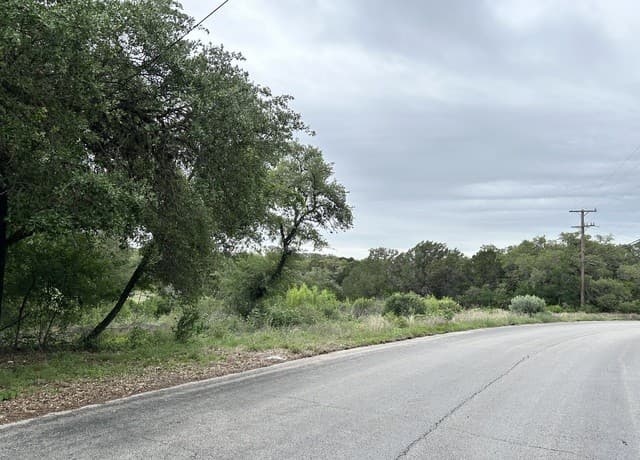 rental at 3726 Summer Breeze Ln in San Antonio, TX — photo 2