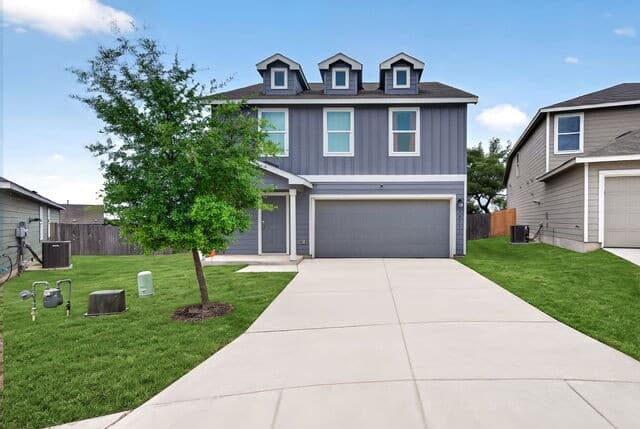4-bedroom rental at 10111 Gap Crk in San Antonio, TX — photo 3
