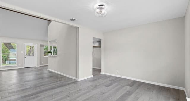 3-bedroom rental at 2458 Rockaway in San Antonio, TX — photo 4
