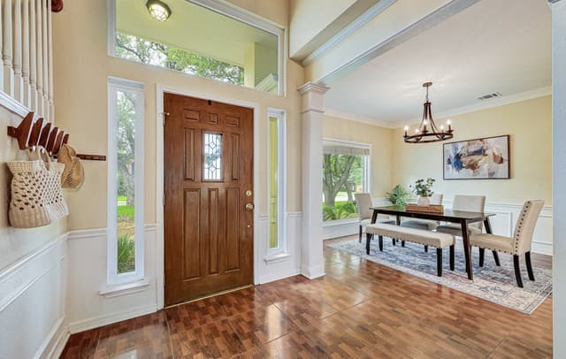 5-bedroom rental at 1165 Mesa Blanca in San Antonio, TX — photo 5