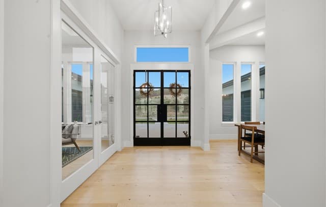 4-bedroom rental at 157 Heartland Ln in Boerne, TX — photo 2