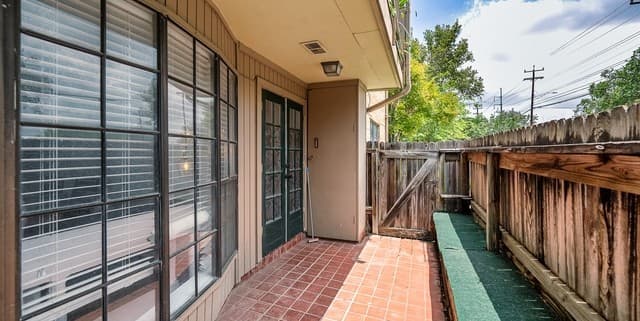 2-bedroom rental at 7711 Callaghan Rd Unit APT 714 in San Antonio, TX — photo 5