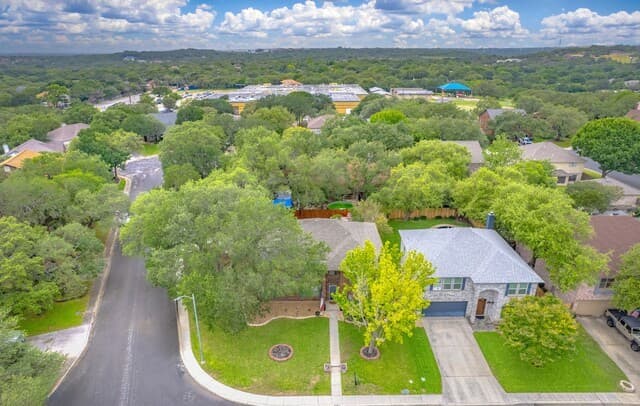 5-bedroom rental at 3535 Elk Cliff Pass Dr in San Antonio, TX — photo 1