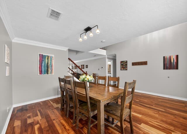 5-bedroom rental at 3535 Elk Cliff Pass Dr in San Antonio, TX — photo 5