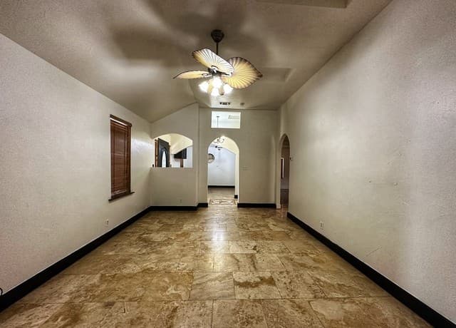 3-bedroom rental at 10B Fm 473 in Comfort, TX — photo 5