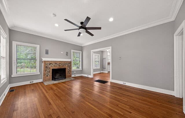 3-bedroom rental at 517 W Hollywood in San Antonio, TX — photo 5