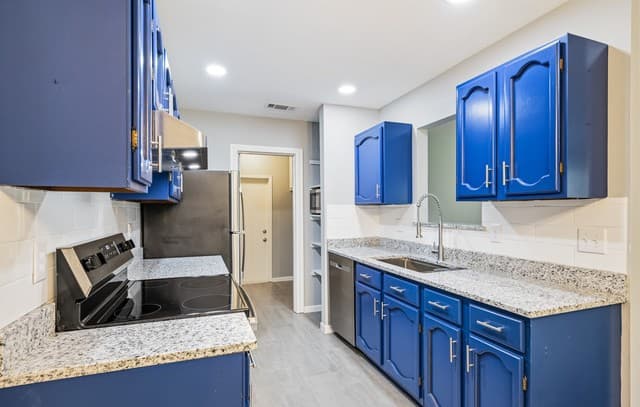 3-bedroom rental at 7310 Still Brook St in San Antonio, TX — photo 5