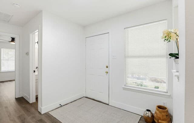 2-bedroom rental at 6010 Norse in San Antonio, TX — photo 4