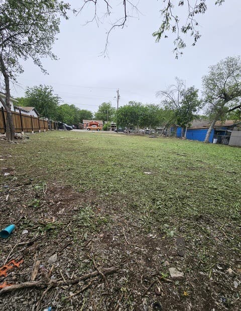 rental at 230 N San Felipe Ave in San Antonio, TX — photo 2