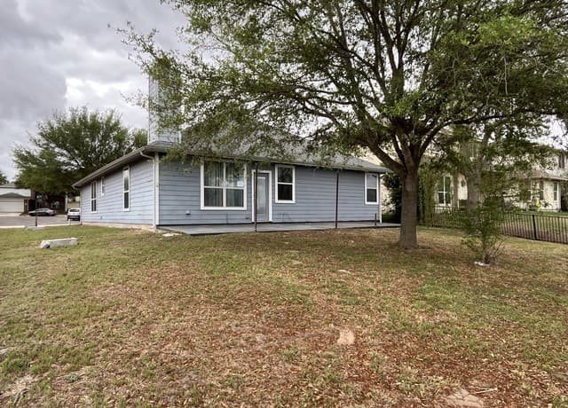 4-bedroom rental at 3753 Pebble Beach in Schertz, TX — photo 2