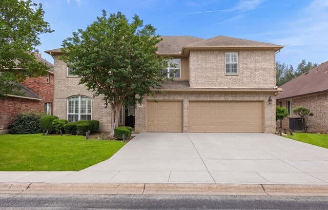 5-bedroom rental at 25311 Bunker Dr in San Antonio, TX — photo 1