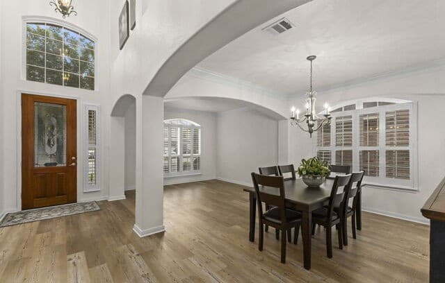 5-bedroom rental at 25311 Bunker Dr in San Antonio, TX — photo 5