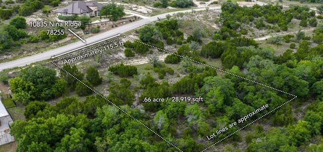 rental at 10835 Nina Rdg in San Antonio, TX — photo 4