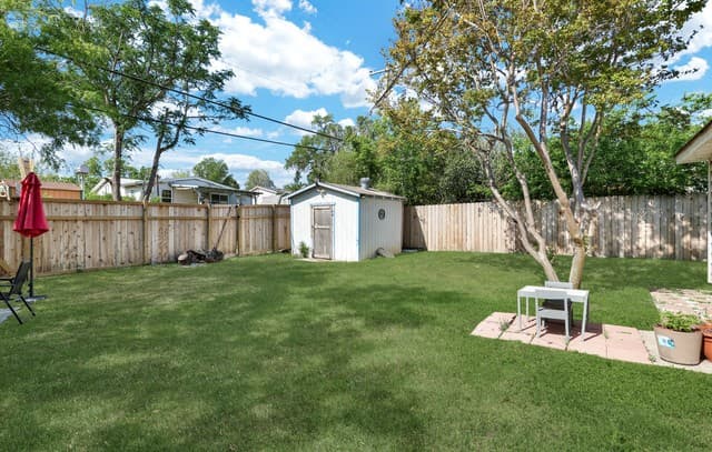 3-bedroom rental at 538 Golden Crown Dr in San Antonio, TX — photo 4