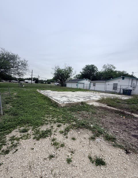 rental at 4939 Irma Ave in San Antonio, TX — photo 1