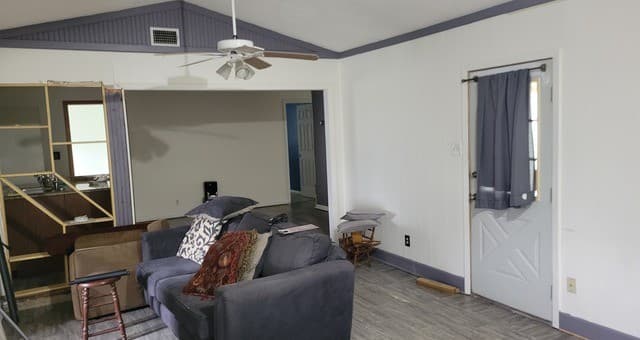 4-bedroom rental at 12017 Forest Nook Ct in Live Oak, TX — photo 3