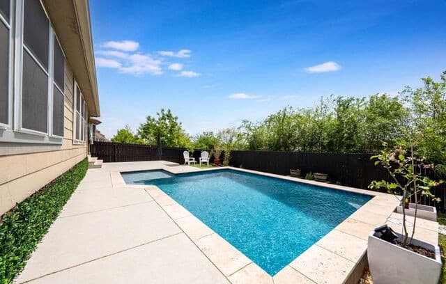 4-bedroom rental at 12230 Bianca Mill in San Antonio, TX — photo 2