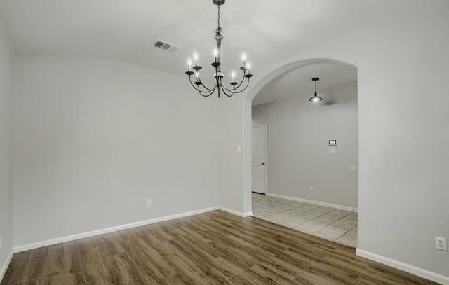 4-bedroom rental at 8518 El Camino Ct in San Antonio, TX — photo 5