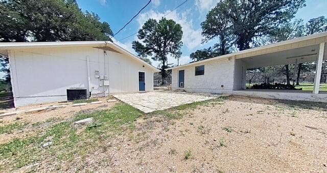 3-bedroom rental at 143 River Trl in Boerne, TX — photo 2