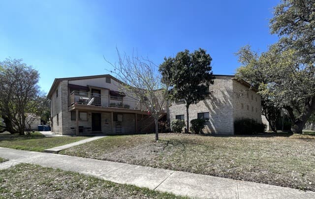 rental at 602 Chauncey in San Antonio, TX — photo 1