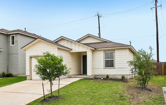 3-bedroom rental at 5818 Kendall Prairie in San Antonio, TX — photo 1