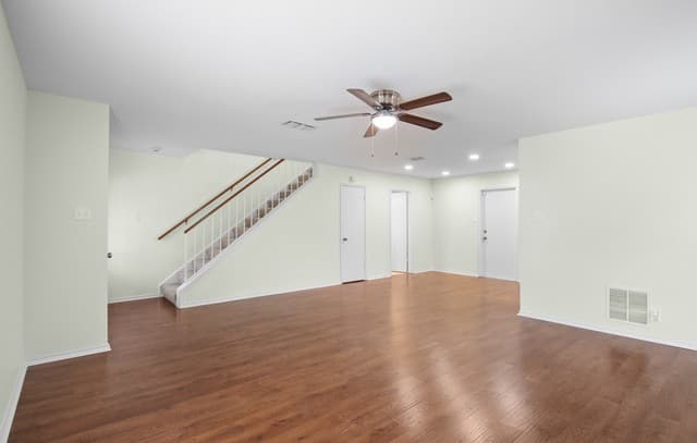 3-bedroom rental at 13638 Princes Knls in San Antonio, TX — photo 3