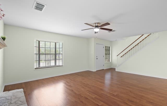 3-bedroom rental at 13638 Princes Knls in San Antonio, TX — photo 4