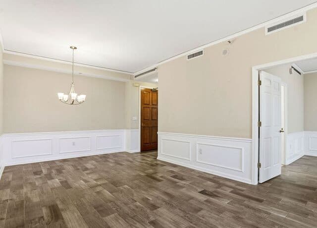 2-bedroom rental at 1 Towers Park Lane Unit 1007 in San Antonio, TX — photo 5