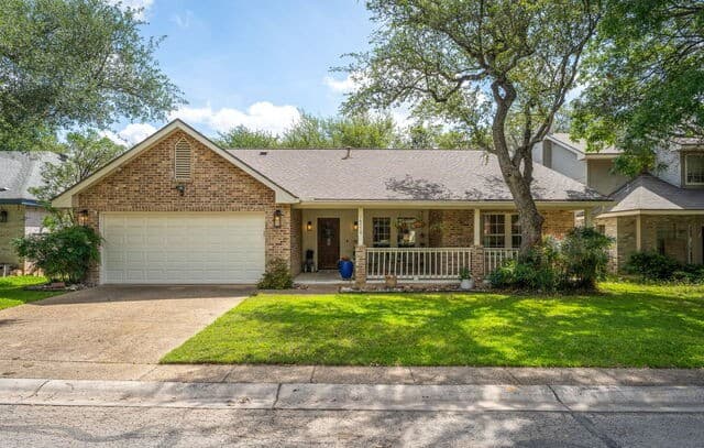 3-bedroom rental at 14118 Red Maple Wood in San Antonio, TX — photo 1