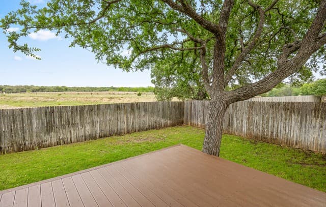 3-bedroom rental at 232 Winding Riv in Boerne, TX — photo 3