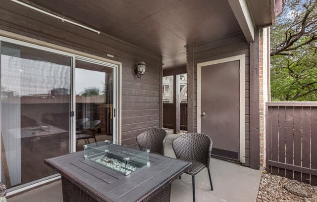 2-bedroom rental at 4212 Medical Dr Unit 1101 in San Antonio, TX — photo 2