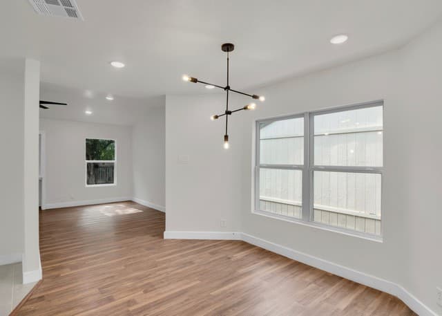 3-bedroom rental at 4014 Sunrise Creek Dr in San Antonio, TX — photo 3