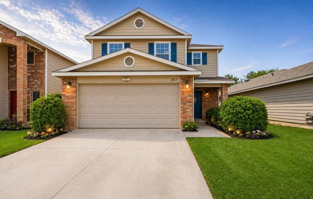 3-bedroom rental at 307 Cedron Chase in San Antonio, TX — photo 1