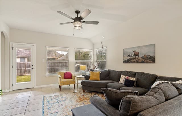 3-bedroom rental at 110 Churchill in Boerne, TX — photo 4