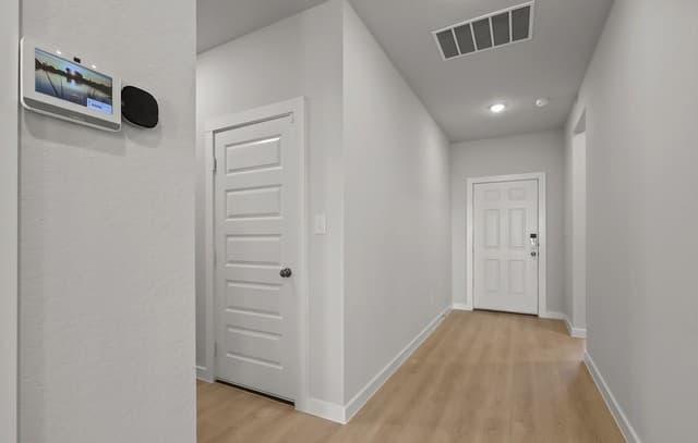 4-bedroom rental at 8420 Rocket View in San Antonio, TX — photo 5