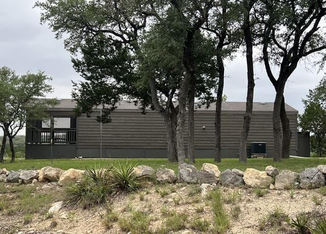 1-bedroom rental at 333 Spanish Oak in Bandera, TX — photo 1