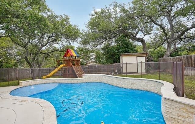 4-bedroom rental at 2119 Oak Rnch in San Antonio, TX — photo 1