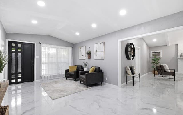 3-bedroom rental at 118 Simler in San Antonio, TX — photo 1
