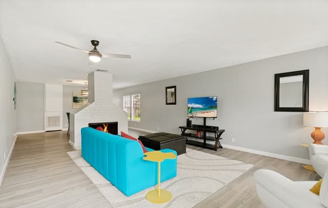 3-bedroom rental at 6703 Country Breeze in San Antonio, TX — photo 5
