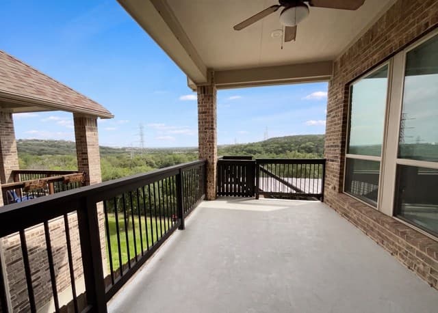 5-bedroom rental at 16819 Sonoma Rdg in San Antonio, TX — photo 5