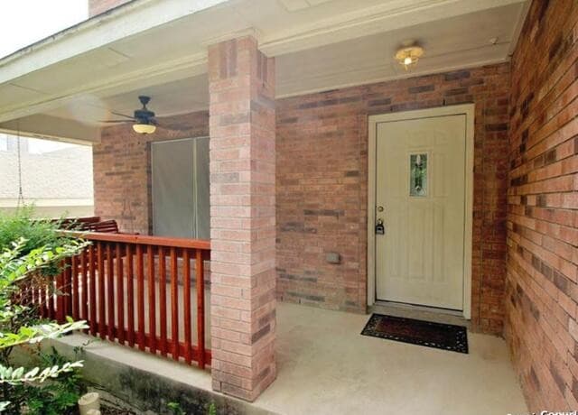 4-bedroom rental at 7326 Tamburo Trl in San Antonio, TX — photo 3